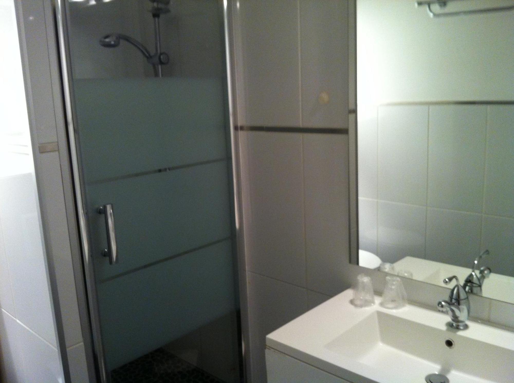 Hotel L'Eau Des Collines Марсель Экстерьер фото